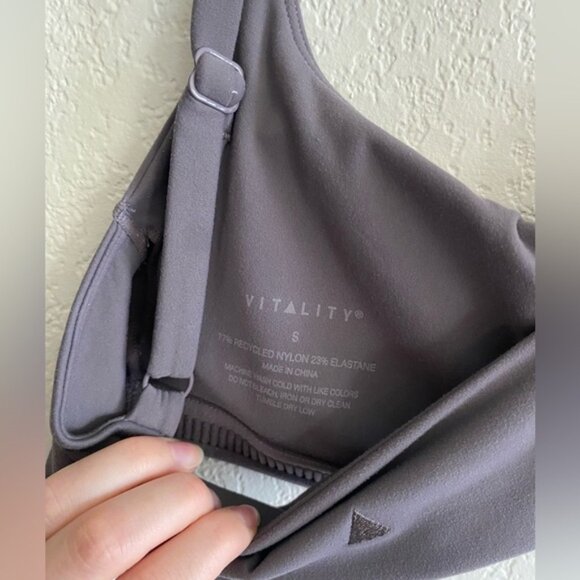 Vitality Cloud II Scoop Bra & Volley Short Concrete - Picture 6 of 7